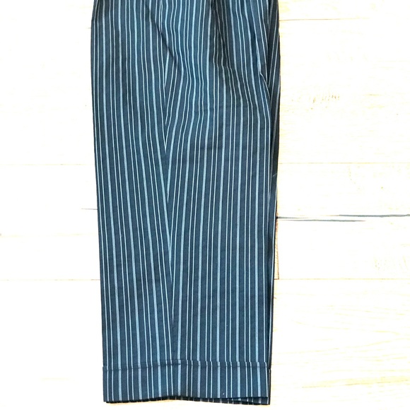 Talbot’s Capris - Picture 2 of 4